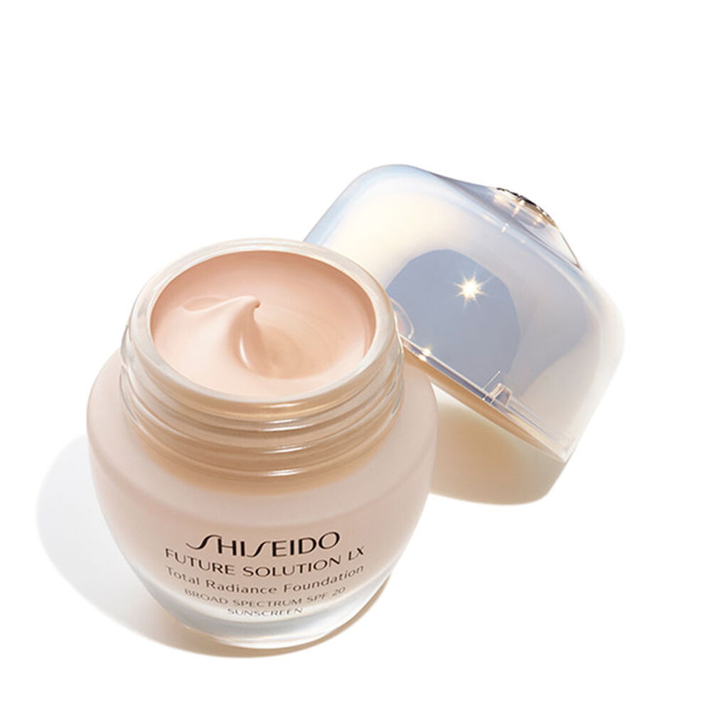 Total Radiance Foundation - Shiseido, 
